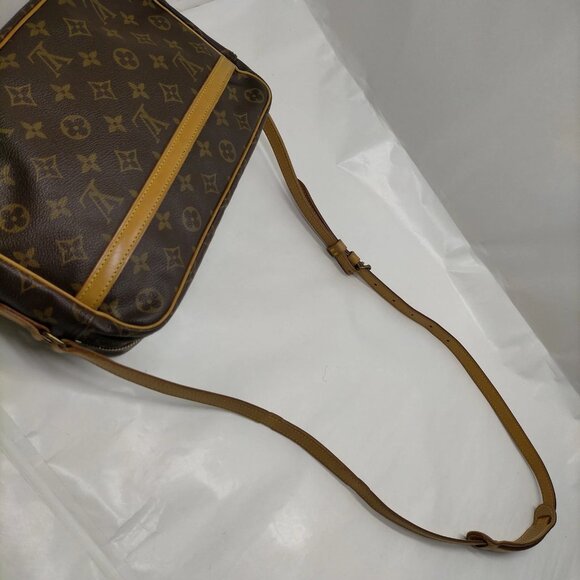Authentic Louis Vuitton Trocadero 30 Brown Monogram Crossbody Bag mon780-110925 - Picture 5 of 16